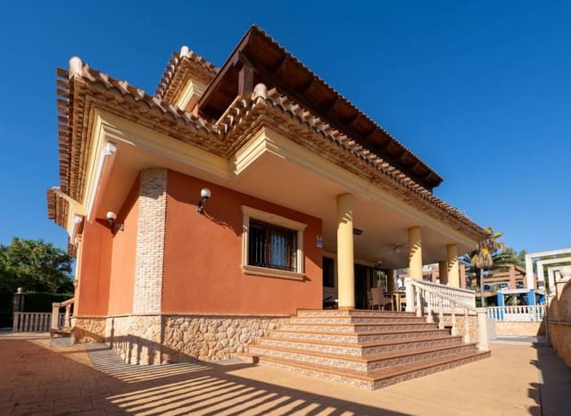 5 sypialnia Willa na sprzedaż w Los Narejos - Punta Calera, Los Alcázares z basenem garażem - 2 150 000 € (Ref: 10183587)