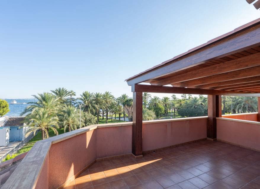 5 sypialnia Willa na sprzedaż w Los Alcazares z basenem garażem - 2 150 000 € (Ref: 10183587)