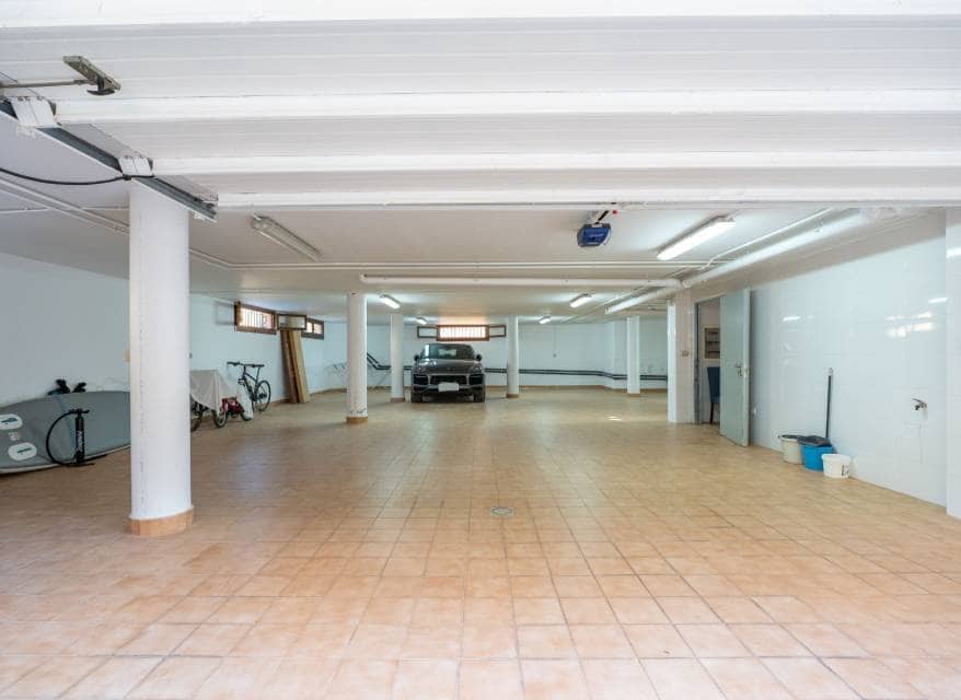 5 sypialnia Willa na sprzedaż w Los Alcazares z basenem garażem - 2 150 000 € (Ref: 10183587)
