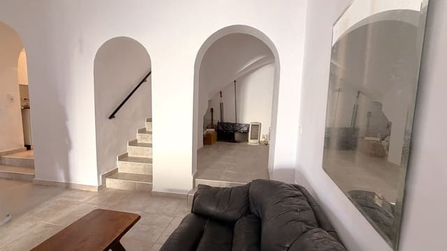 5 soveværelse Byhus til salg i Benidoleig - € 350.000 (Ref: 10113523)