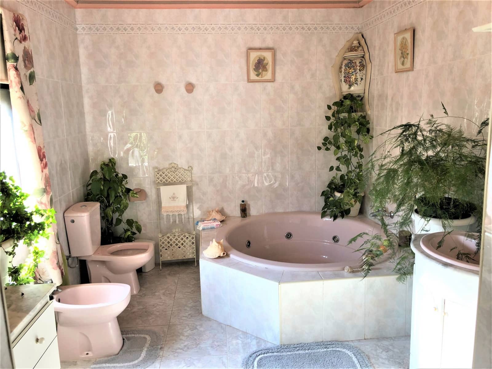 8 bedroom Villa for sale in Pedreguer with pool garage - € 595,000 (Ref: 5036243)