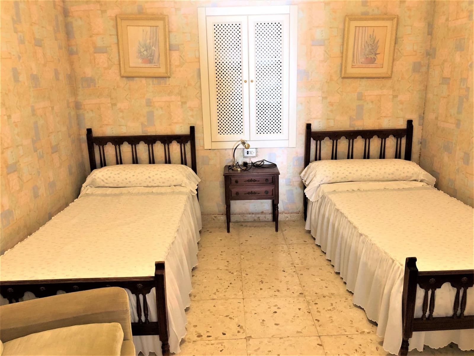 8 bedroom Villa for sale in Pedreguer with pool garage - € 595,000 (Ref: 5036243)