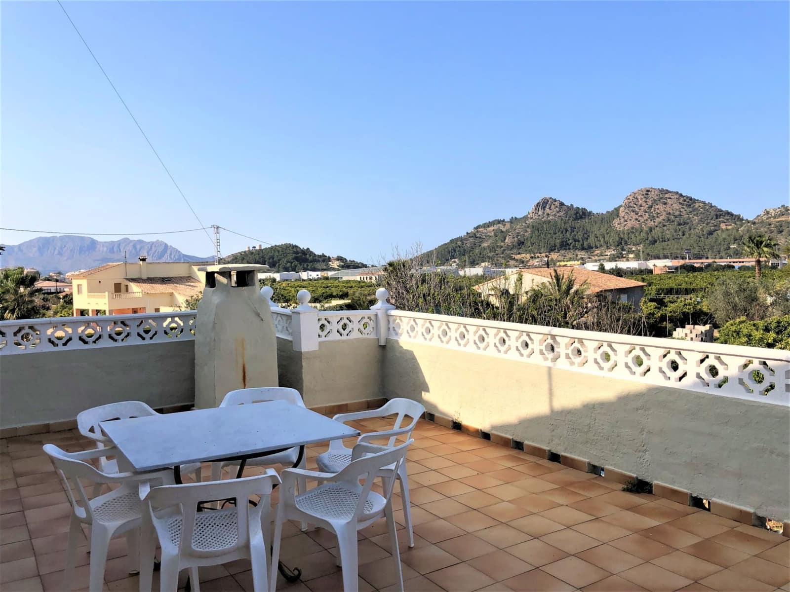 8 bedroom Villa for sale in Pedreguer with pool garage - € 595,000 (Ref: 5036243)