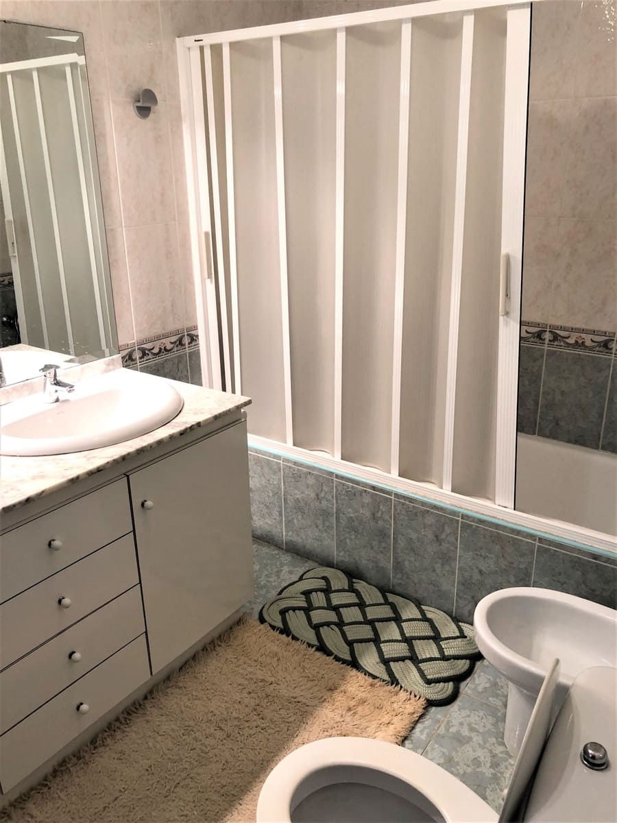 8 bedroom Villa for sale in Pedreguer with pool garage - € 595,000 (Ref: 5036243)