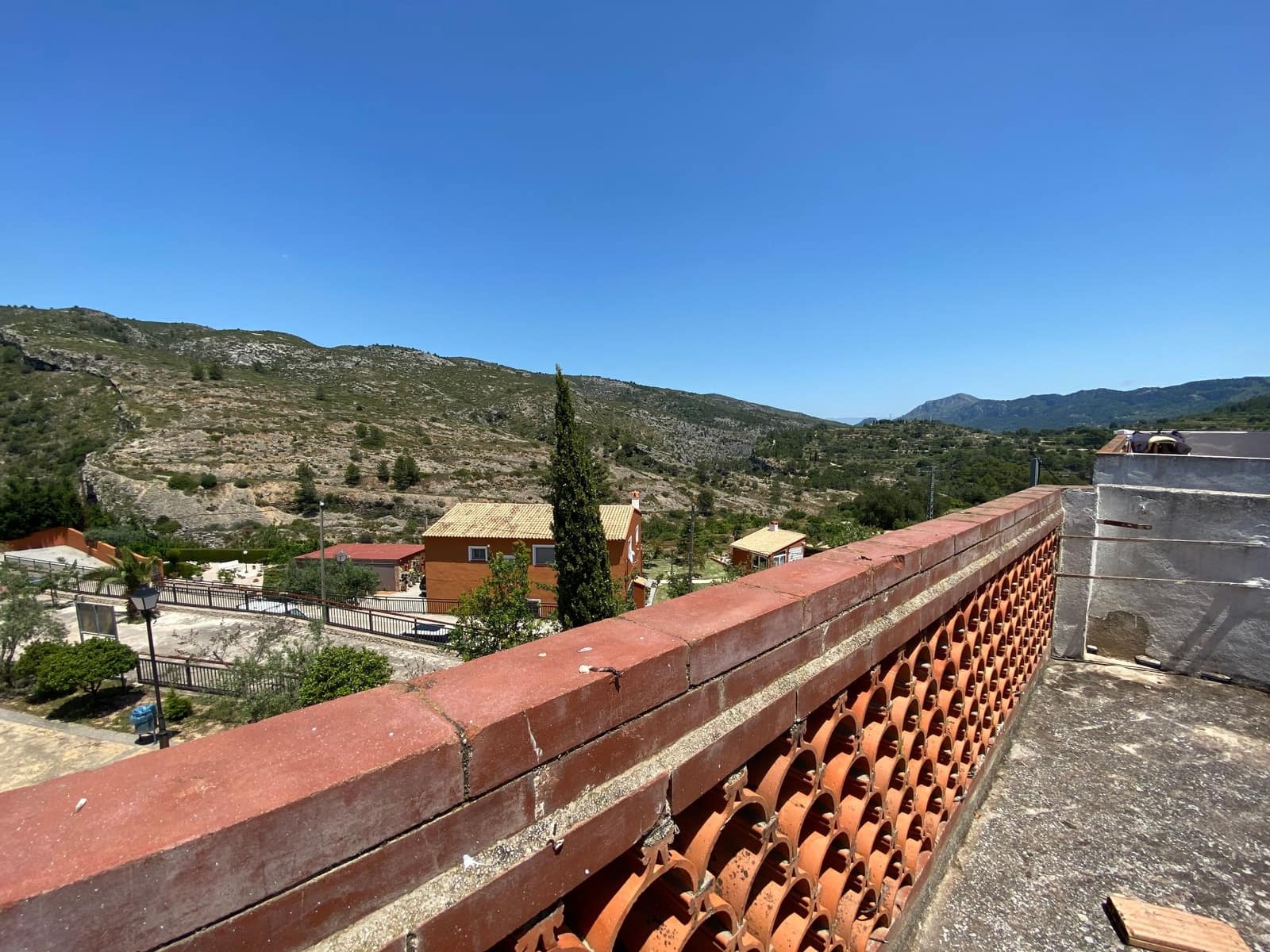 6 soveværelse Byhus til salg i Vall de Gallinera med garage - € 295.000 (Ref: 5317925)