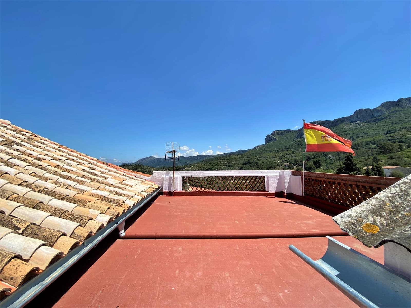 6 soveværelse Byhus til salg i Vall de Gallinera med garage - € 295.000 (Ref: 5317925)