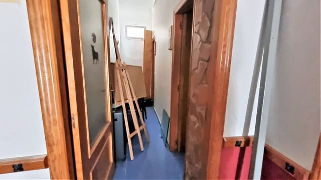 5 soveværelse Byhus til salg i Orba - € 320.000 (Ref: 6249256)