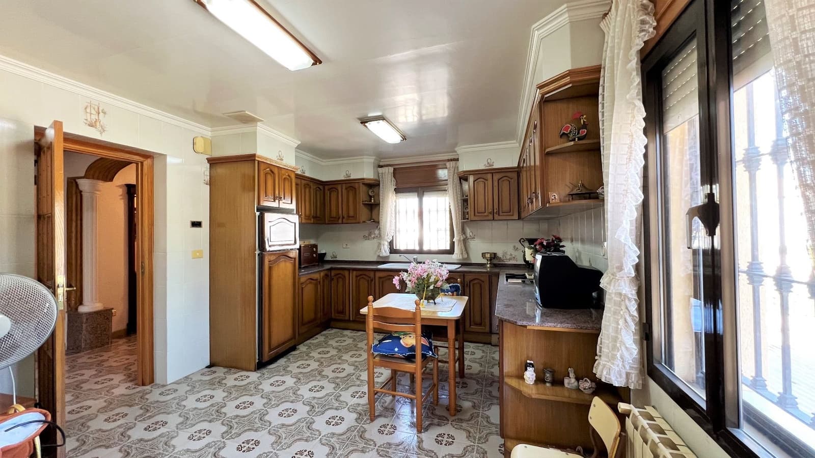 7 soverom Villa til salgs i Denia med svømmebasseng garasje - € 1 100 000 (Ref: 7504129)