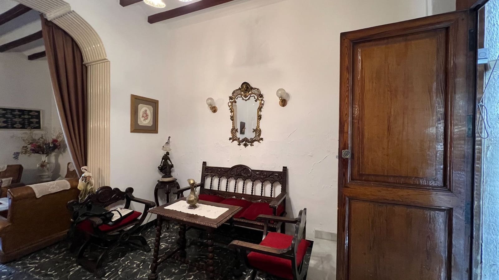 6 soveværelse Byhus til salg i Sagra - € 179.000 (Ref: 8046117)