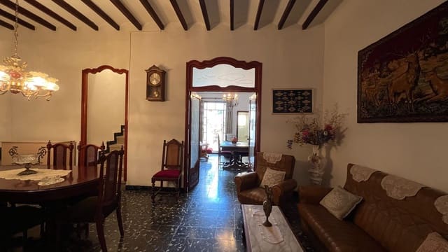 6 slaapkamer Huis te koop in Sagra - € 179.000 (Ref: 8046117)