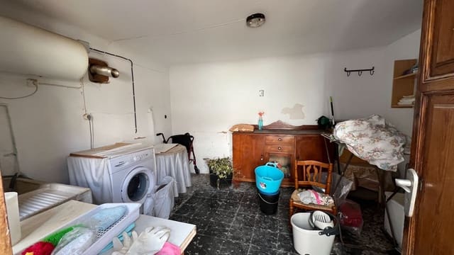 6 slaapkamer Huis te koop in Sagra - € 179.000 (Ref: 8046117)