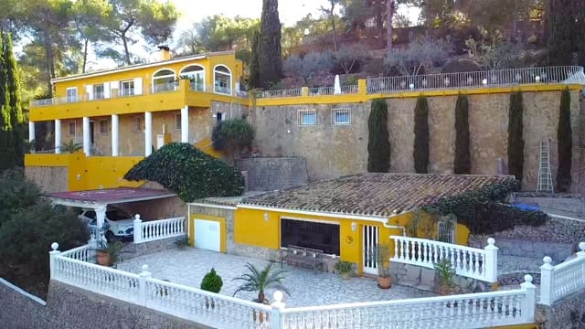 4 sovrum Villa till salu i Benidoleig med pool garage - 465 000 € (Ref: 8052398)