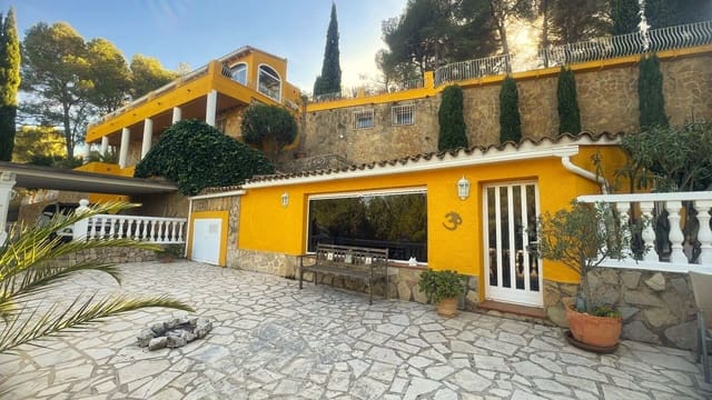 4 sovrum Villa till salu i Benidoleig med pool garage - 465 000 € (Ref: 8052398)