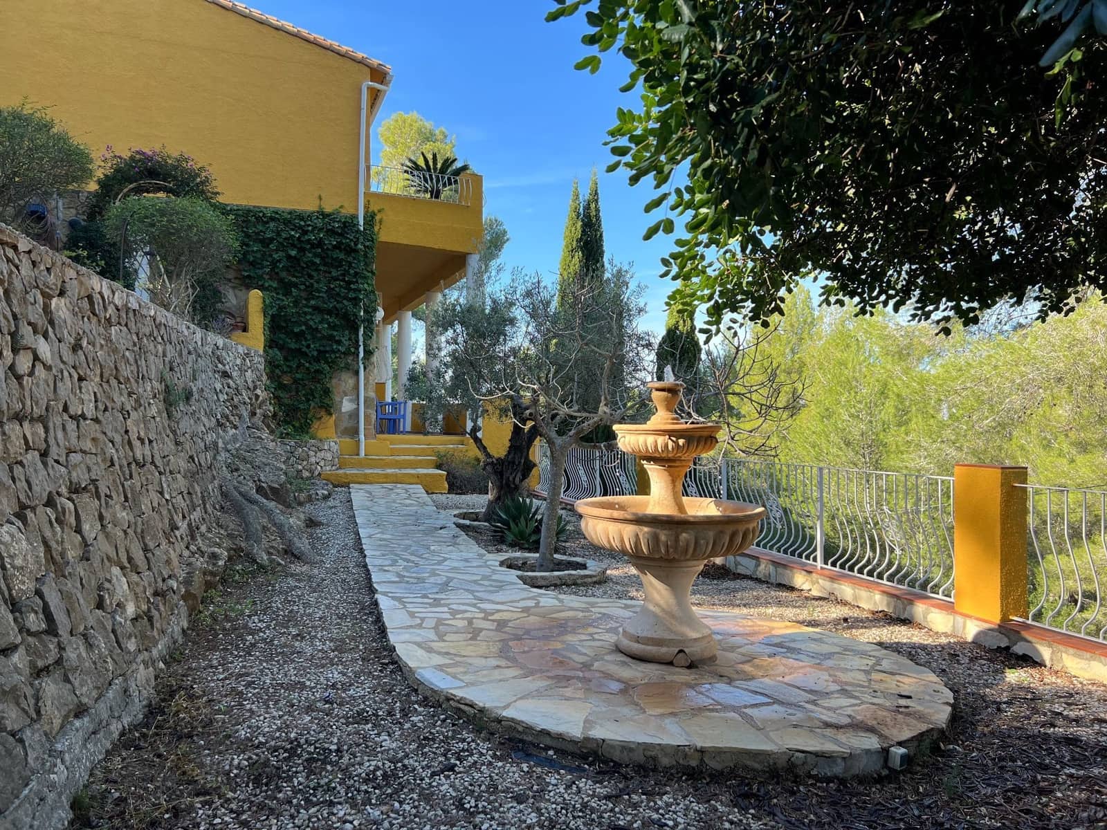 4 soveværelse Villa til salg i Benidoleig med swimmingpool garage - € 465.000 (Ref: 8052398)