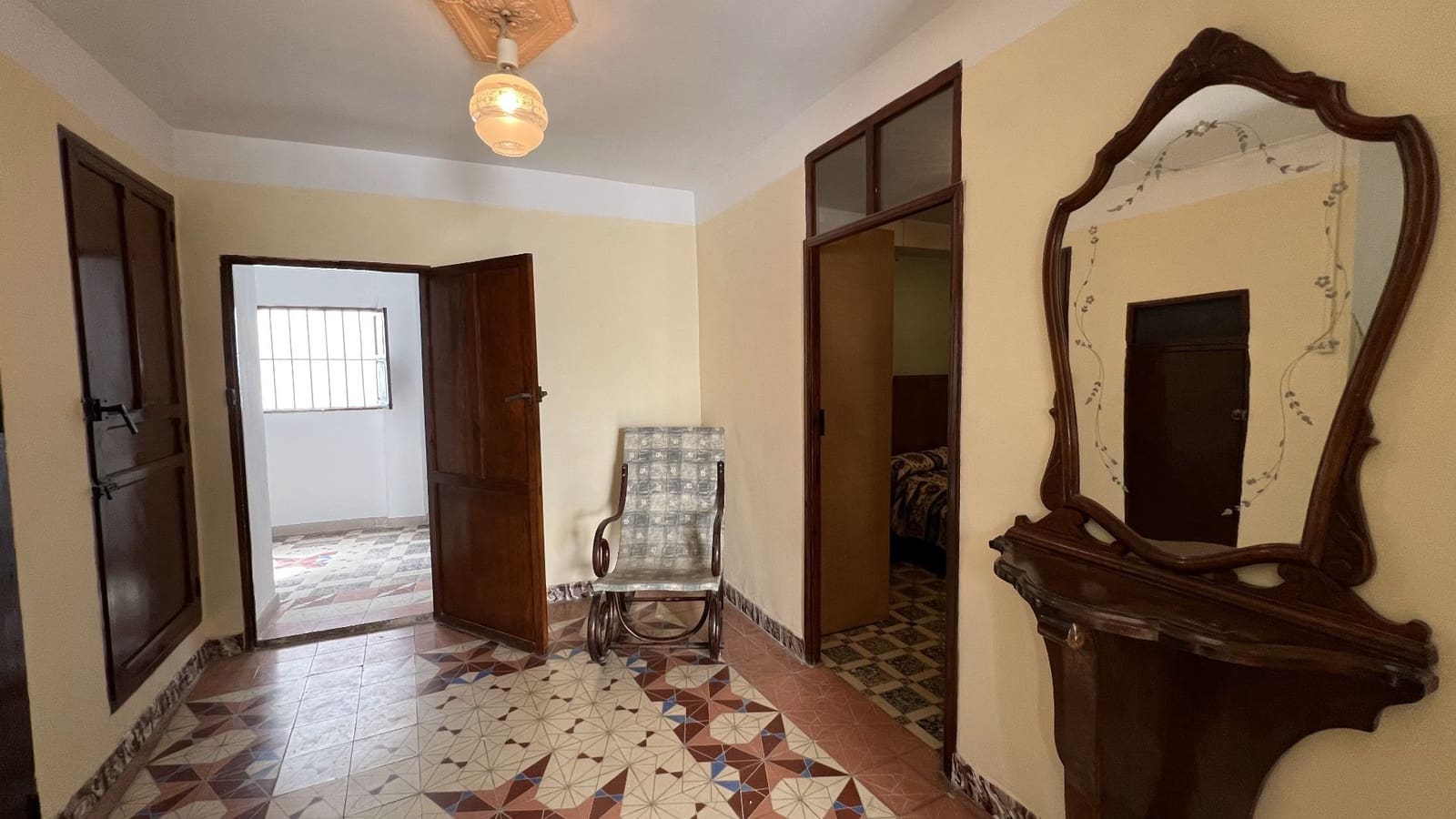 5 slaapkamer Huis te koop in Benidoleig - € 168.000 (Ref: 8398301)