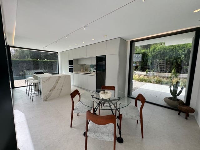 4 slaapkamer Villa te koop in Las Rotas / Les Rotes, Dénia met zwembad garage - € 2.200.000 (Ref: 8597108)