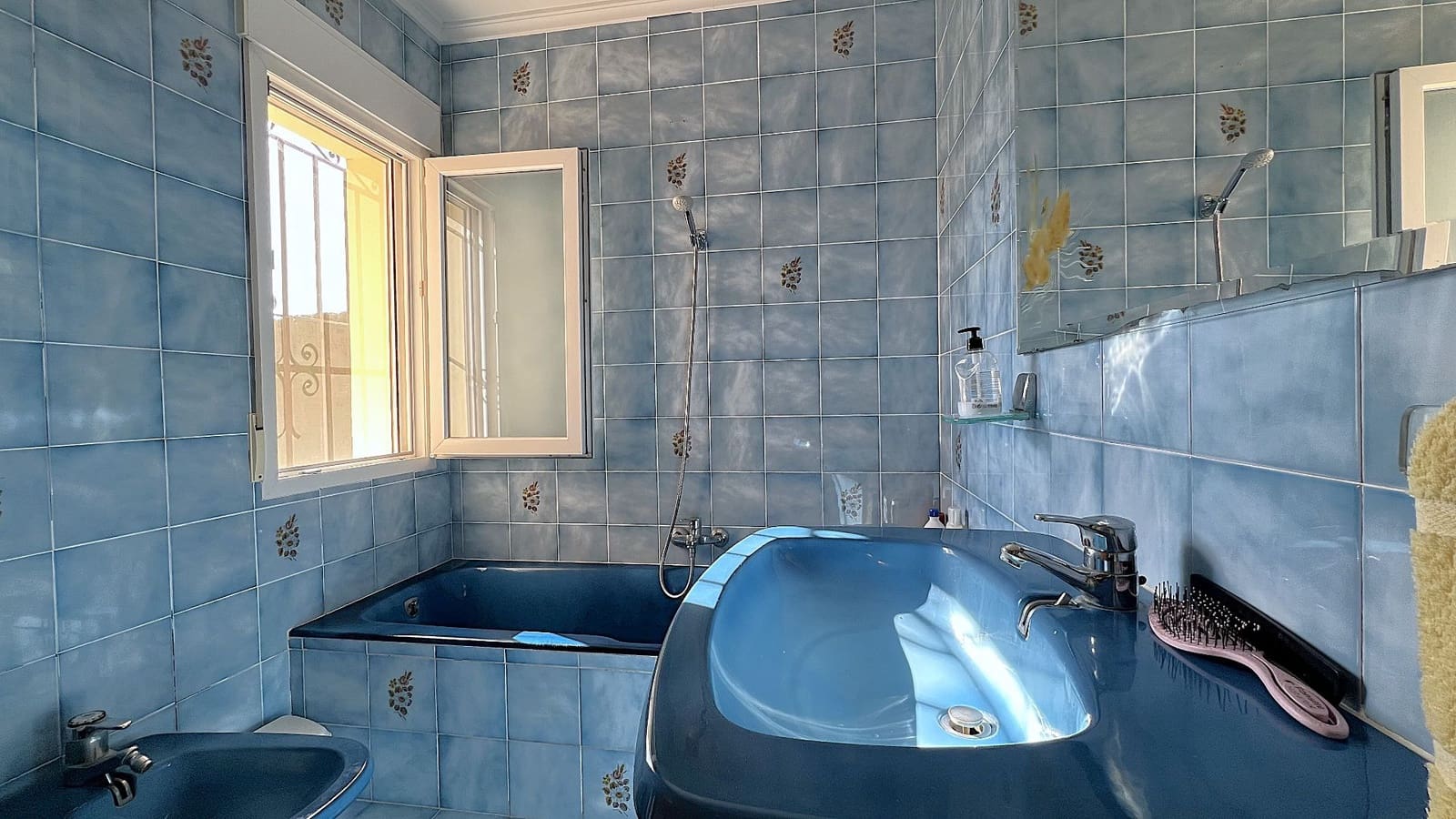 3 soveværelse Villa til salg i La Xara med swimmingpool garage - € 850.000 (Ref: 8789108)