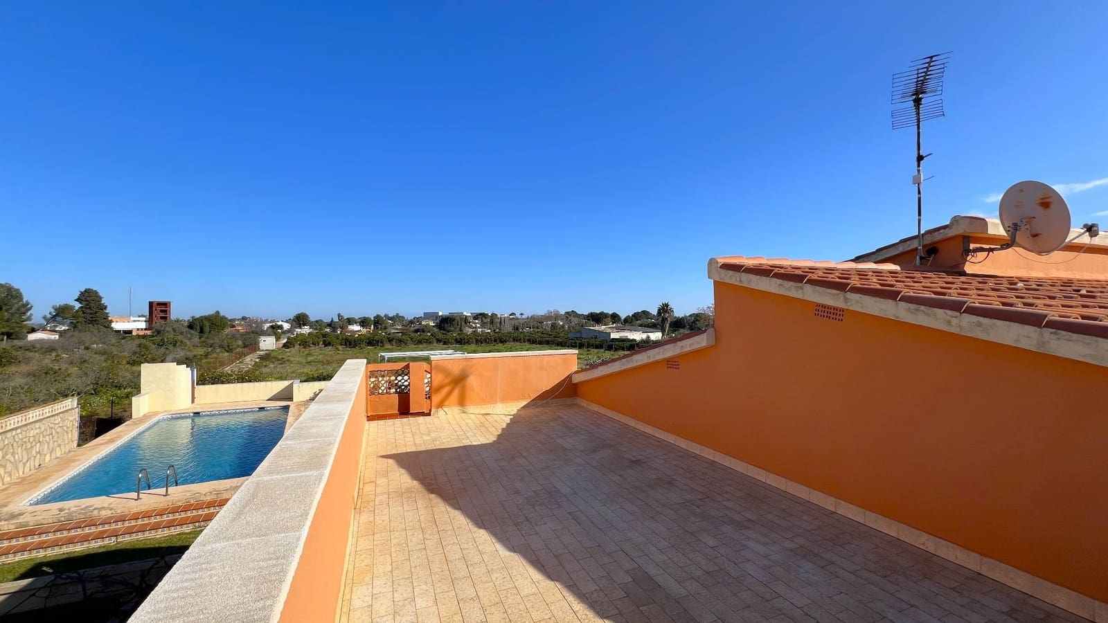 3 soveværelse Villa til salg i La Xara med swimmingpool garage - € 850.000 (Ref: 8789108)