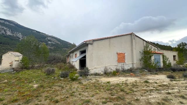 3 bedroom Villa for sale in Castell de Castells with garage - € 250,000 (Ref: 8866906)