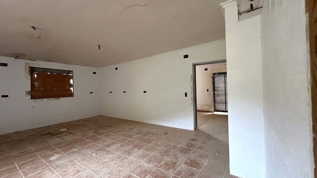 3 bedroom Villa for sale in Castell de Castells with garage - € 250,000 (Ref: 8866906)