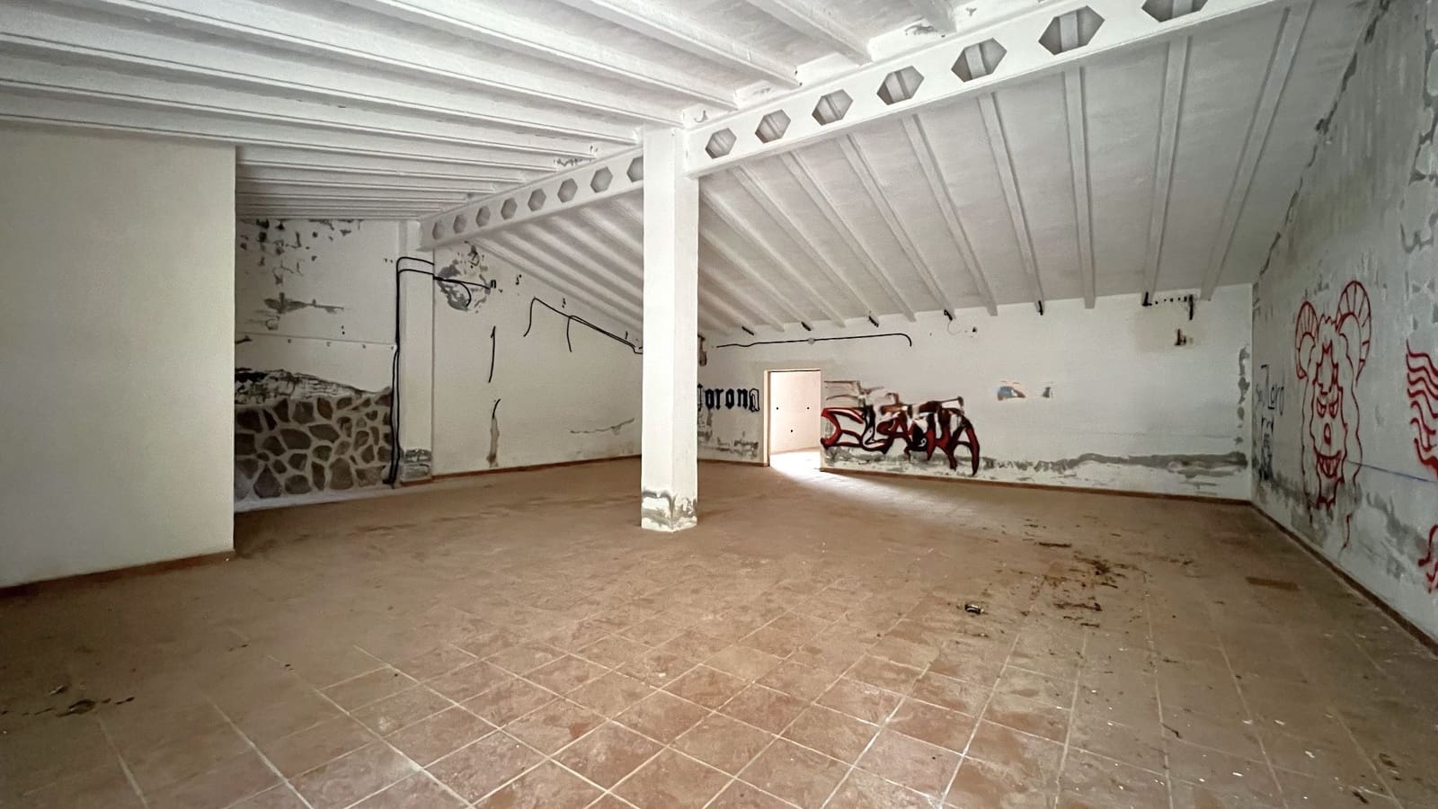 3 bedroom Villa for sale in Castell de Castells with garage - € 250,000 (Ref: 8866906)