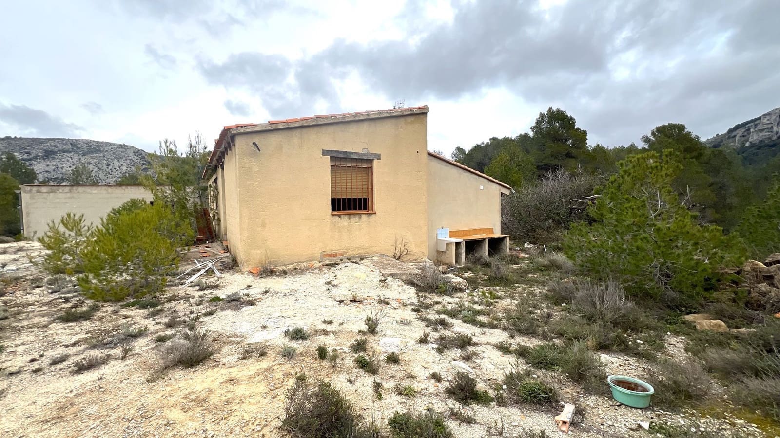 3 bedroom Villa for sale in Castell de Castells with garage - € 250,000 (Ref: 8866906)