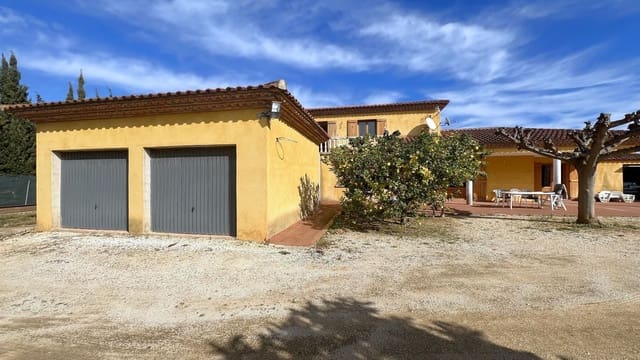 5 quarto Moradia para venda em Pedreguer com piscina garagem - 735 000 € (Ref: 8901741)