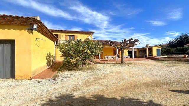 5 quarto Moradia para venda em Pedreguer com piscina garagem - 735 000 € (Ref: 8901741)