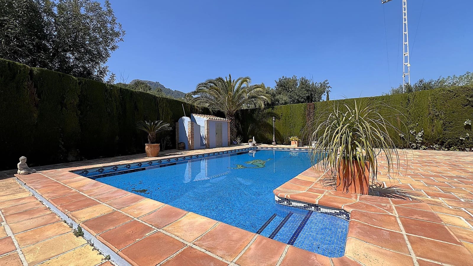 4 soveværelse Villa til salg i Orba med swimmingpool garage - € 696.800 (Ref: 8928416)