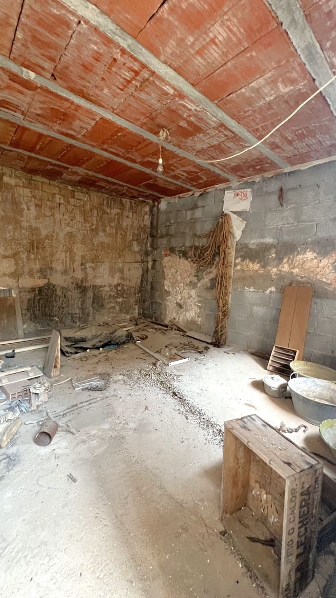 5 soverom Hus til salgs i Orba - € 210 000 (Ref: 9074838)