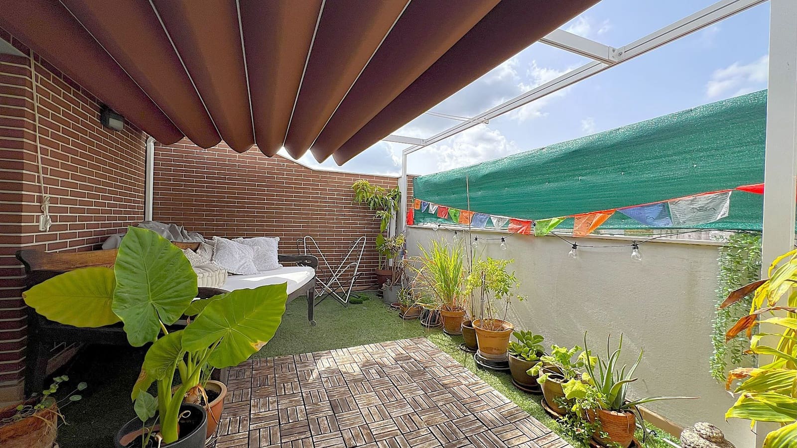 3 sypialnia Penthouse na sprzedaż w Pego z basenem garażem - 375 000 € (Ref: 9124577)