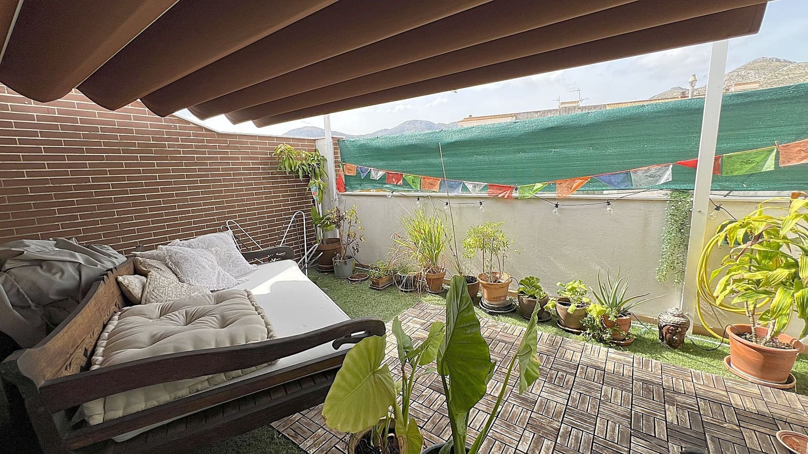 3 sypialnia Penthouse na sprzedaż w Pego z basenem garażem - 375 000 € (Ref: 9124577)