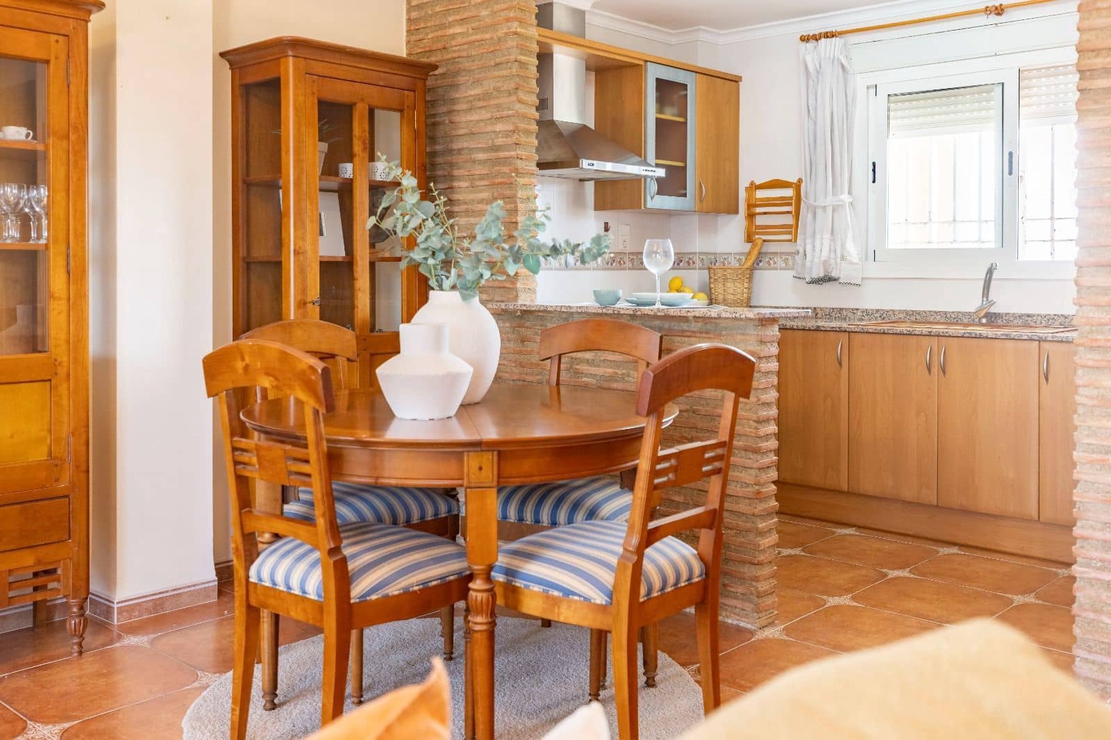 4 slaapkamer Villa te koop in Oliva met zwembad - € 450.000 (Ref: 9204221)