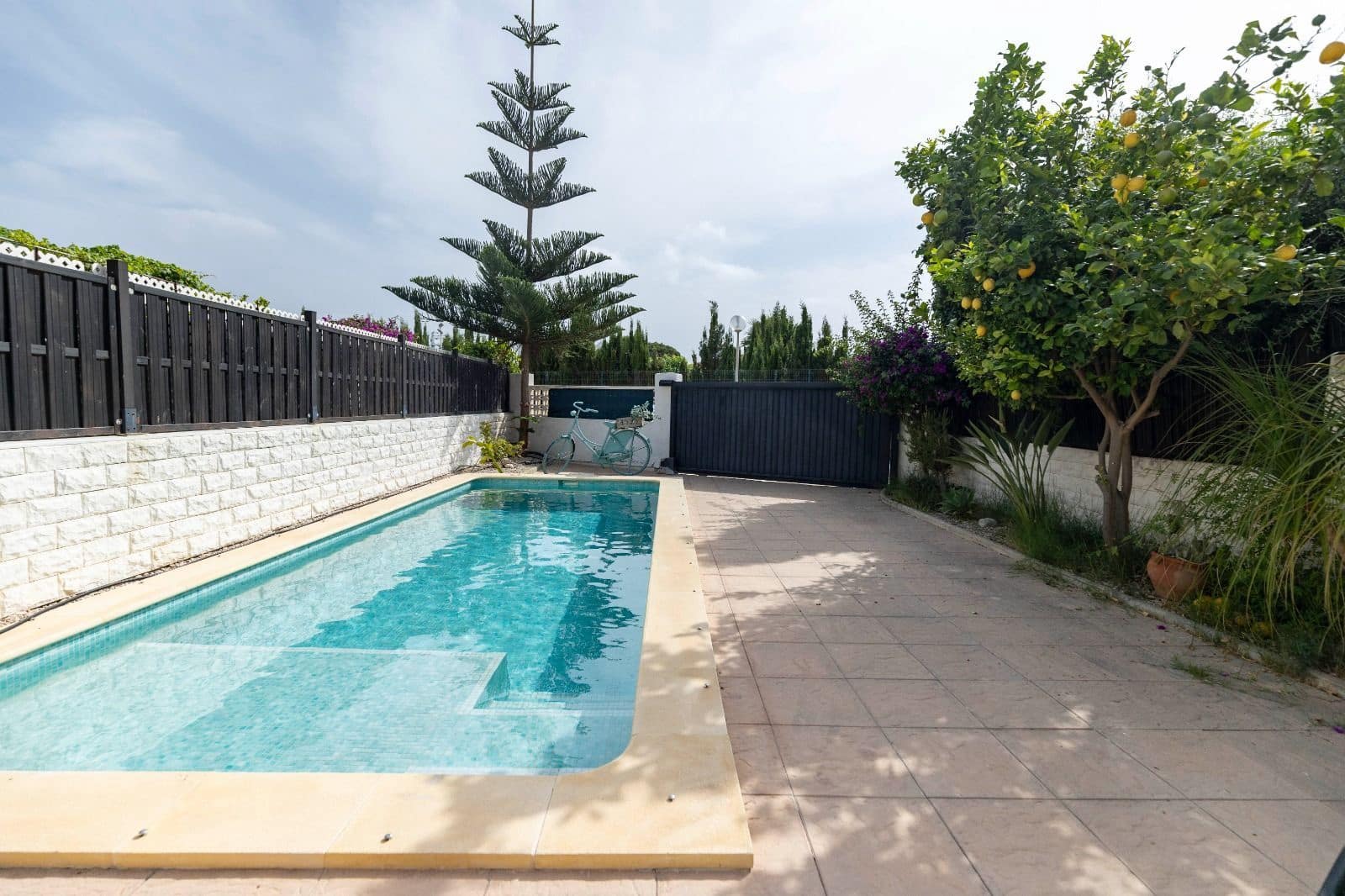 4 slaapkamer Villa te koop in Oliva met zwembad - € 450.000 (Ref: 9204221)