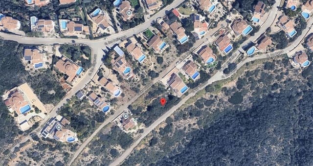 Grunde uden byggetilladelser til salg i Dénia - € 85.000 (Ref: 9508252)