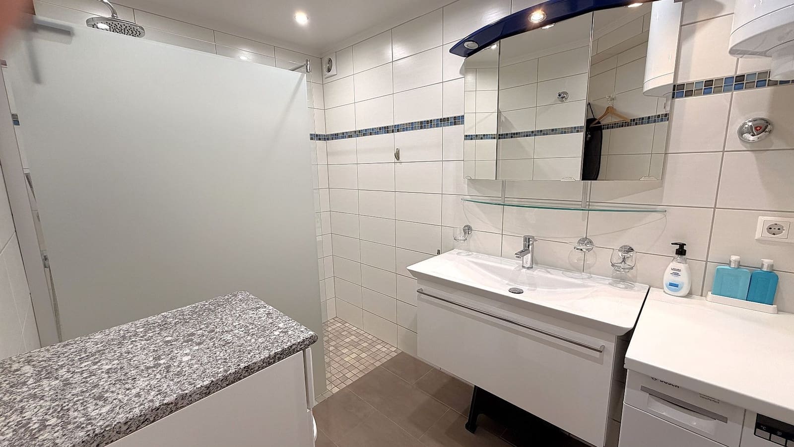 3 bedroom Penthouse for sale in Denia with pool garage - € 325,000 (Ref: 9726297)