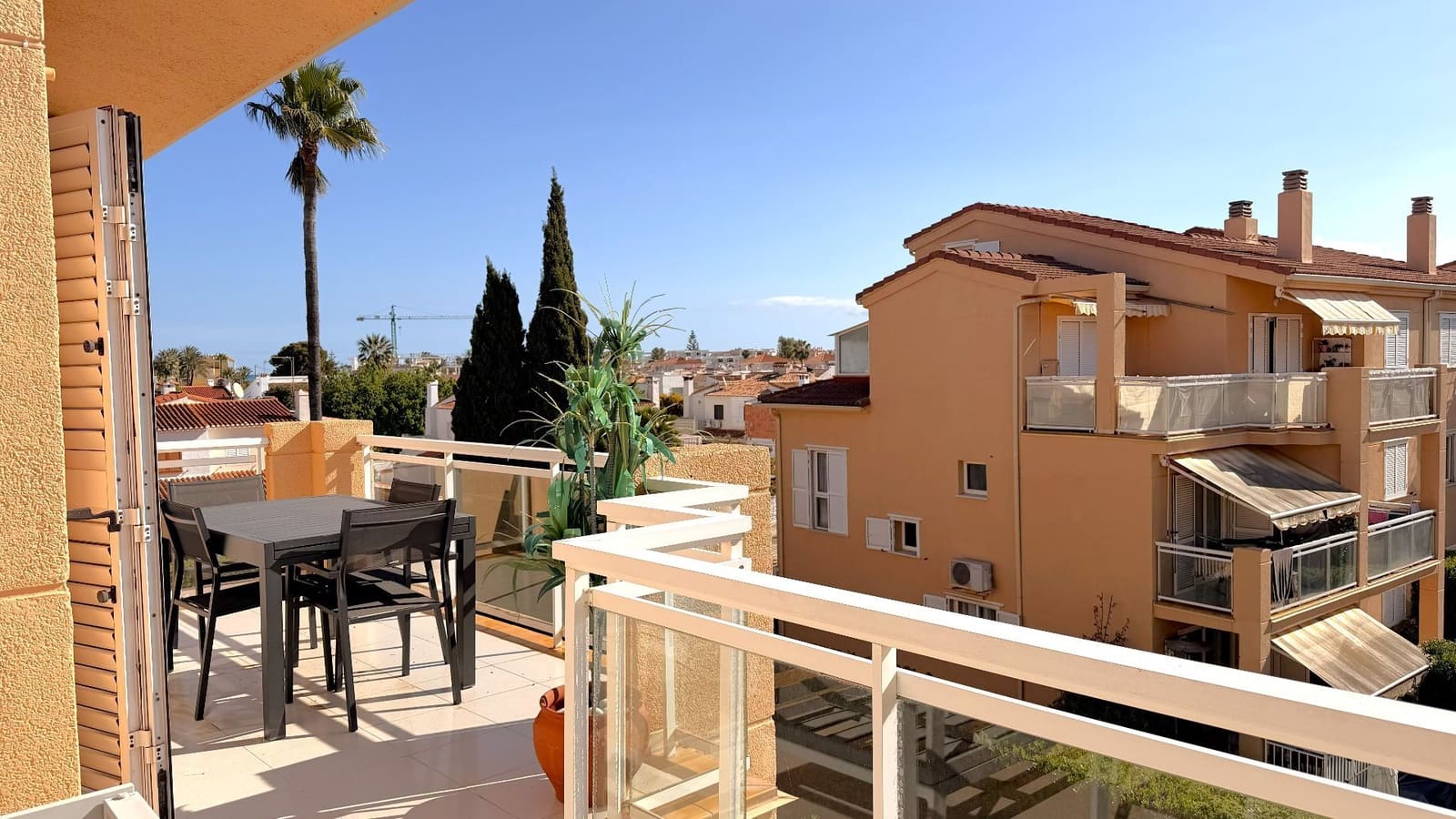 3 bedroom Penthouse for sale in Denia with pool garage - € 325,000 (Ref: 9726297)