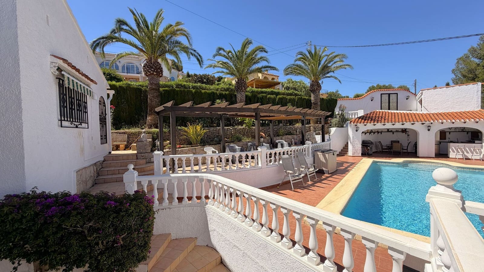 4 soverom Villa til salgs i Benidoleig med svømmebasseng garasje - € 650 000 (Ref: 9850916)