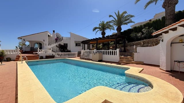 4 soverom Villa til salgs i Benidoleig med svømmebasseng garasje - € 650 000 (Ref: 9850916)