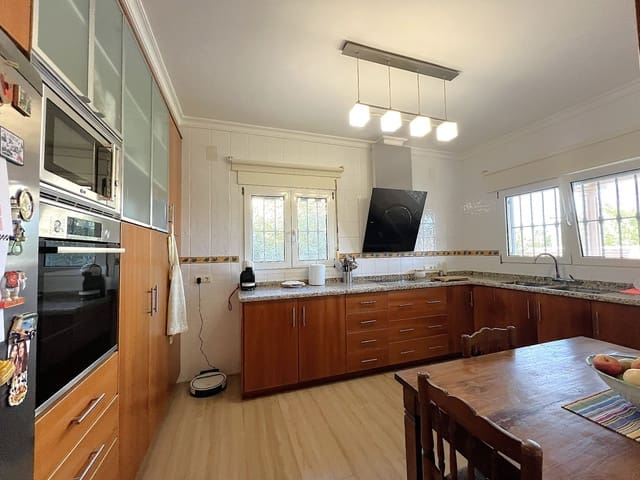 3 soveværelse Villa til salg i Beniarbeig med swimmingpool garage - € 750.000 (Ref: 9875632)