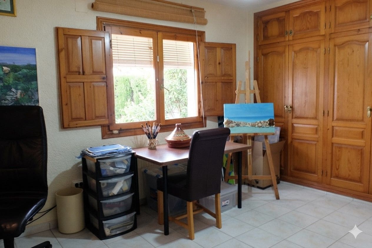 4 camera da letto Villa in vendita in Sanet i Negrals con piscina garage - 450.000 € (Rif: 9998023)
