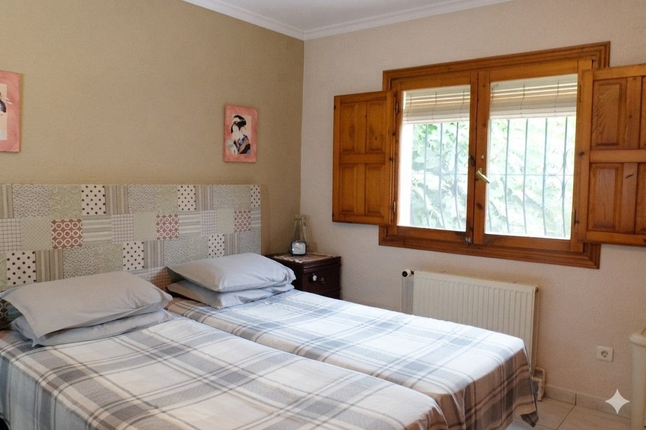 4 camera da letto Villa in vendita in Sanet i Negrals con piscina garage - 450.000 € (Rif: 9998023)