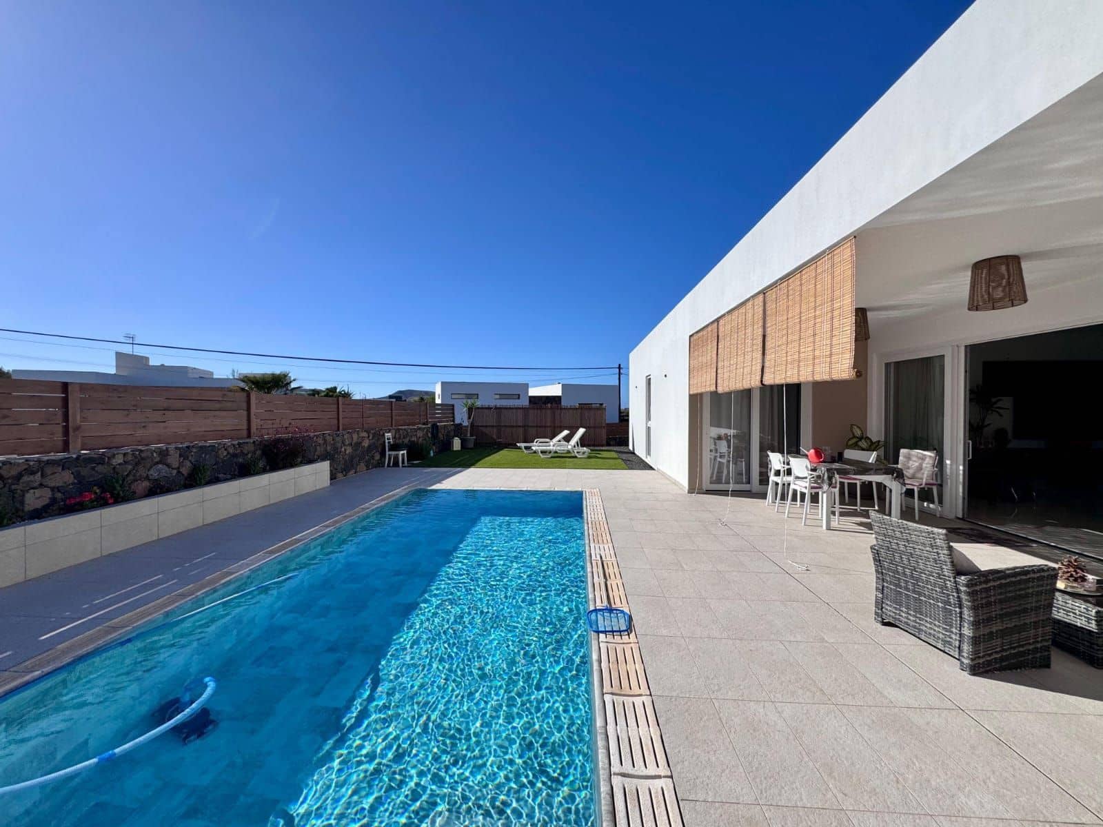 3 bedroom Villa for sale in Lajares with pool - € 1,080,000 (Ref: 10017019)