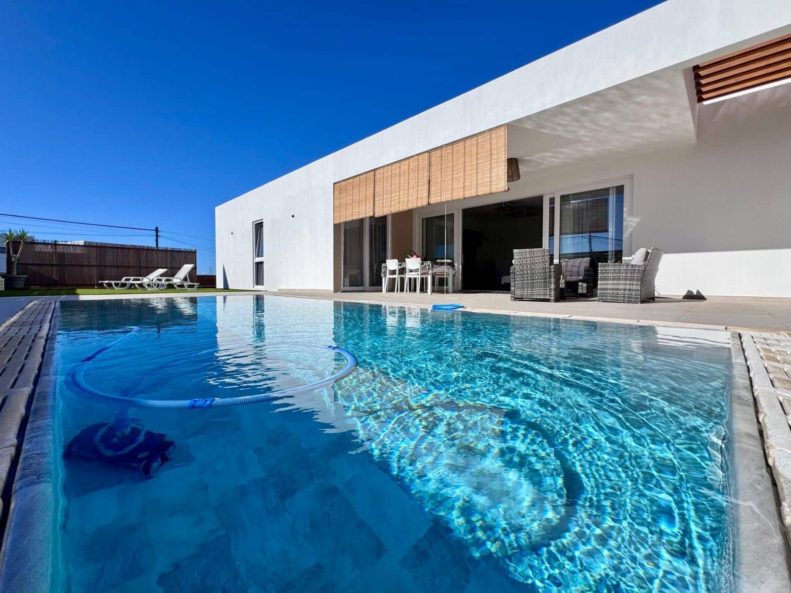 3 bedroom Villa for sale in Lajares with pool - € 1,080,000 (Ref: 10017019)