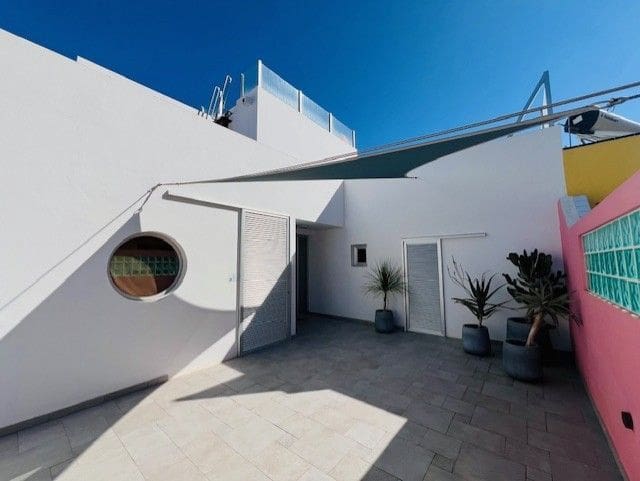 5 soveværelse Villa til salg i Corralejo med swimmingpool garage - € 1.495.000 (Ref: 8553662)