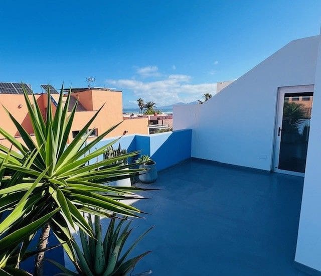 5 soveværelse Villa til salg i Corralejo med swimmingpool garage - € 1.495.000 (Ref: 8553662)