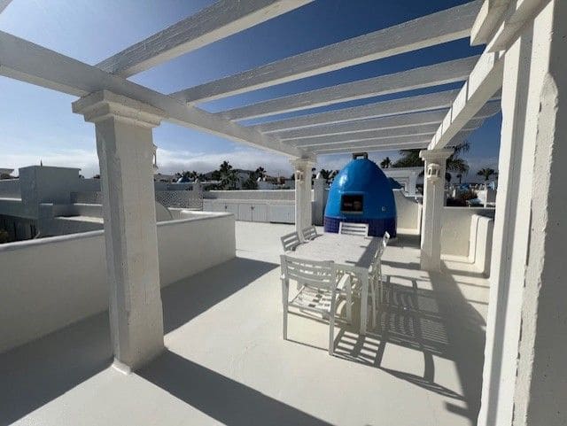 3 bedroom Villa for sale in Corralejo with pool - € 549,000 (Ref: 8564525)