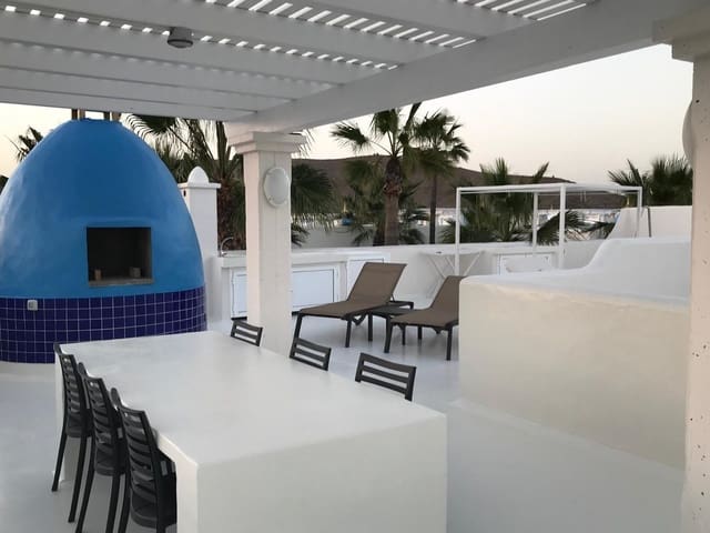 3 bedroom Villa for sale in Corralejo, La Oliva with pool - € 549,000 (Ref: 8564525)
