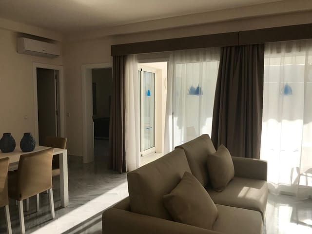 3 bedroom Villa for sale in Corralejo, La Oliva with pool - € 549,000 (Ref: 8564525)