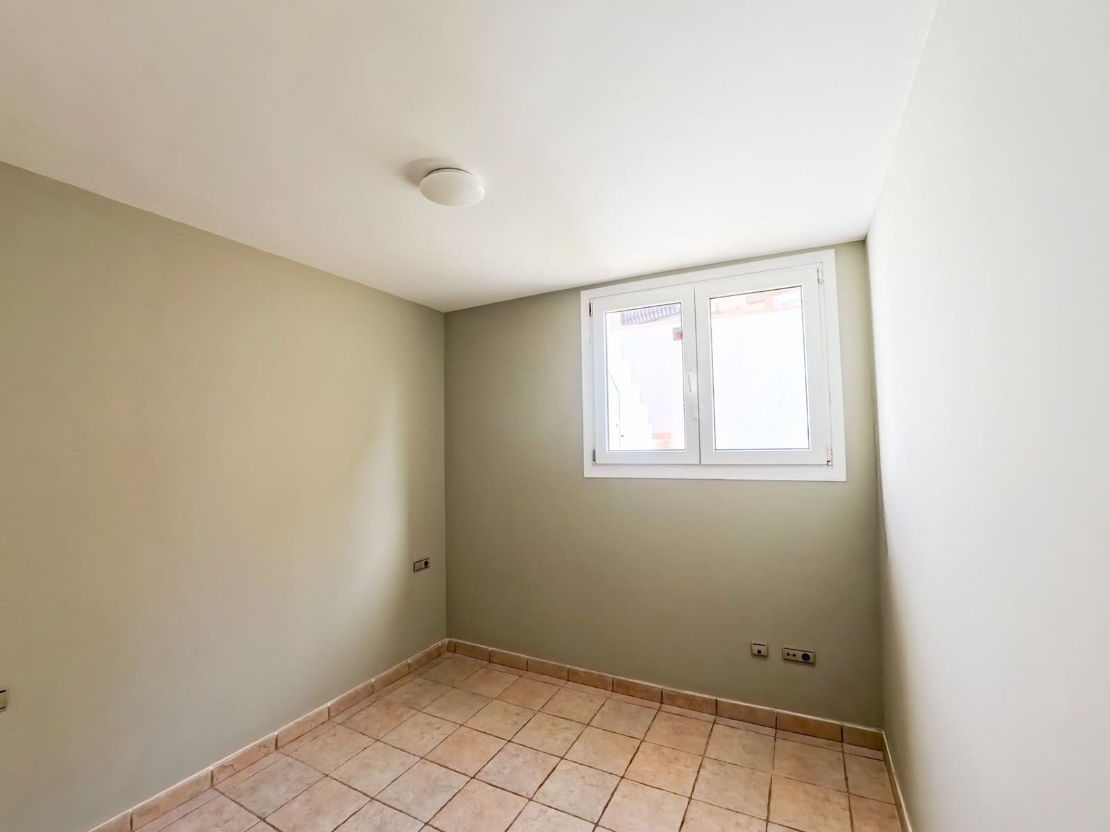 4 chambre Villa/Maison à vendre à Corralejo avec piscine garage - 480 000 € (Ref: 8848808)